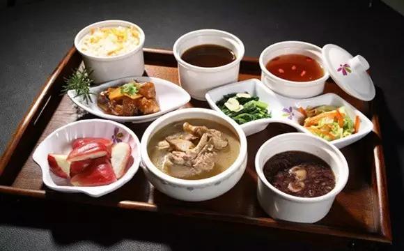 剖腹産(chǎn)産(chǎn)婦飲食 重在避免脹氣